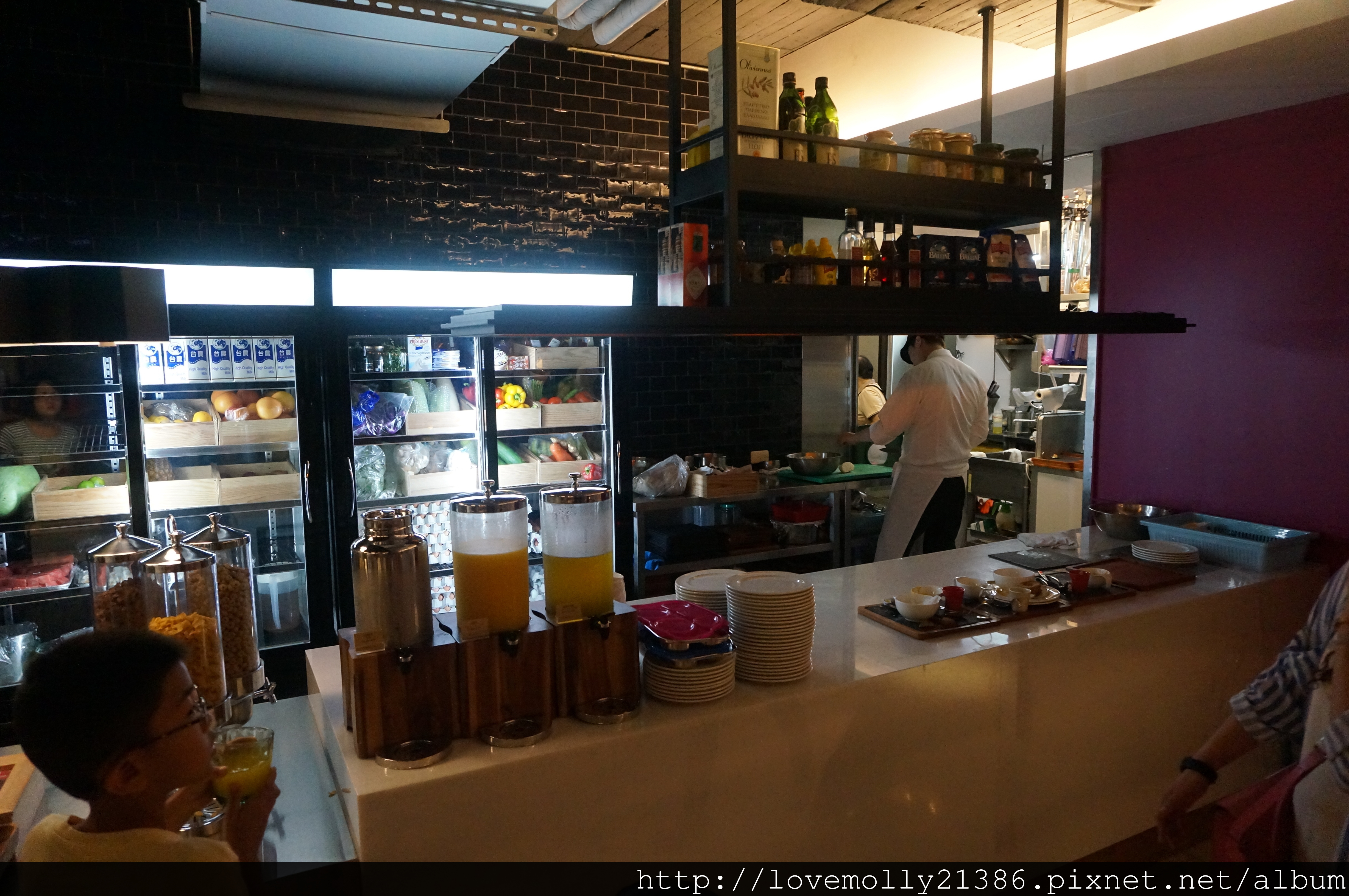 20250816-flwgq