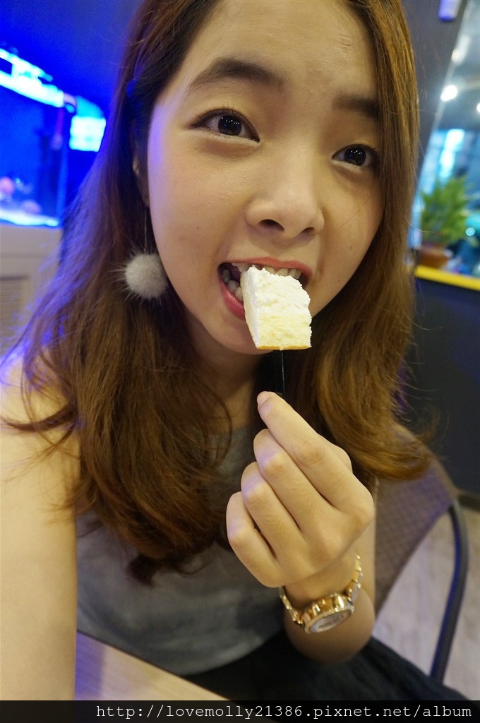 20250816-xg53v