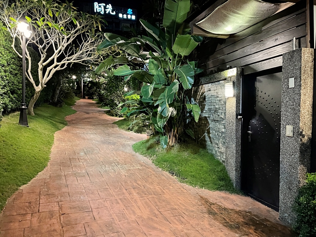 20250817-veuvi