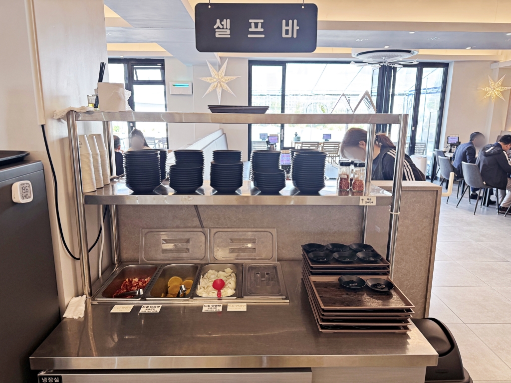 【釜山美食推薦】「太宗台海鮮辣湯麵태종대짬뽕」海鮮炒碼麵鮮辣爽口，讓人一口接一口停不下來!