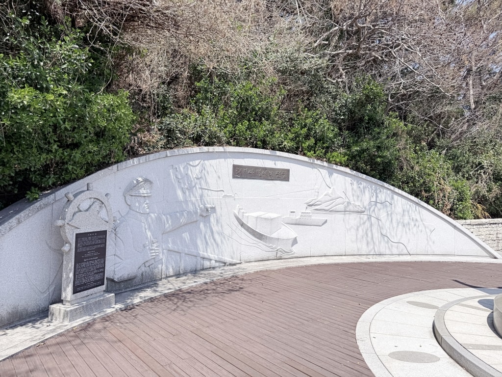 【釜山景點推薦】「太宗台半日遊」搭乘Danubi列車遊園，在影島燈塔俯瞰絕美海岸線!