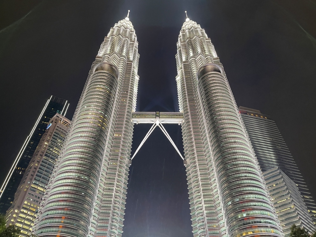20250816-z02xd