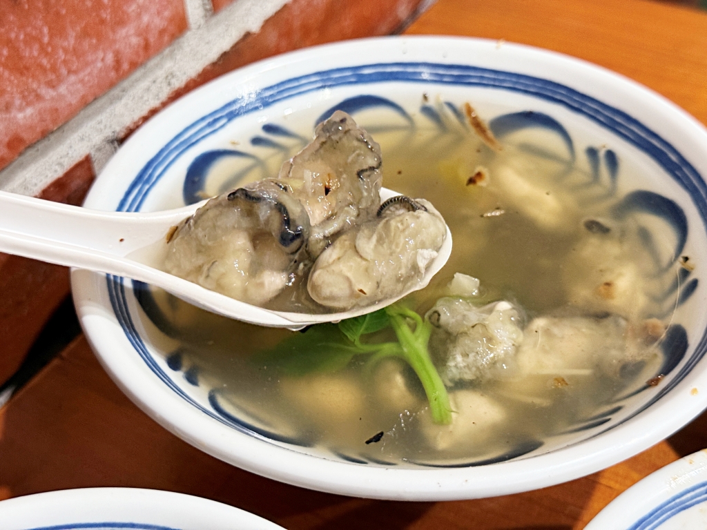 【美食】彰化市區「蚵ㄚ仁」彰化人氣小吃推薦,連續蟬聯三屆500碗,肉燥飯入口即化超美味! - 第15張圖