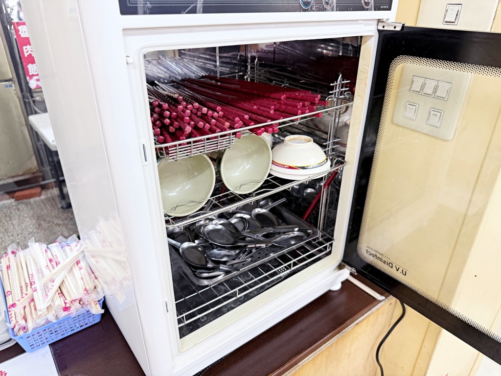 【美食】高雄苓雅「南豐魯肉飯」自強夜市人氣小吃推薦,魯肉飯飄香一甲子,500碗星級主廚推薦! - 第6張圖