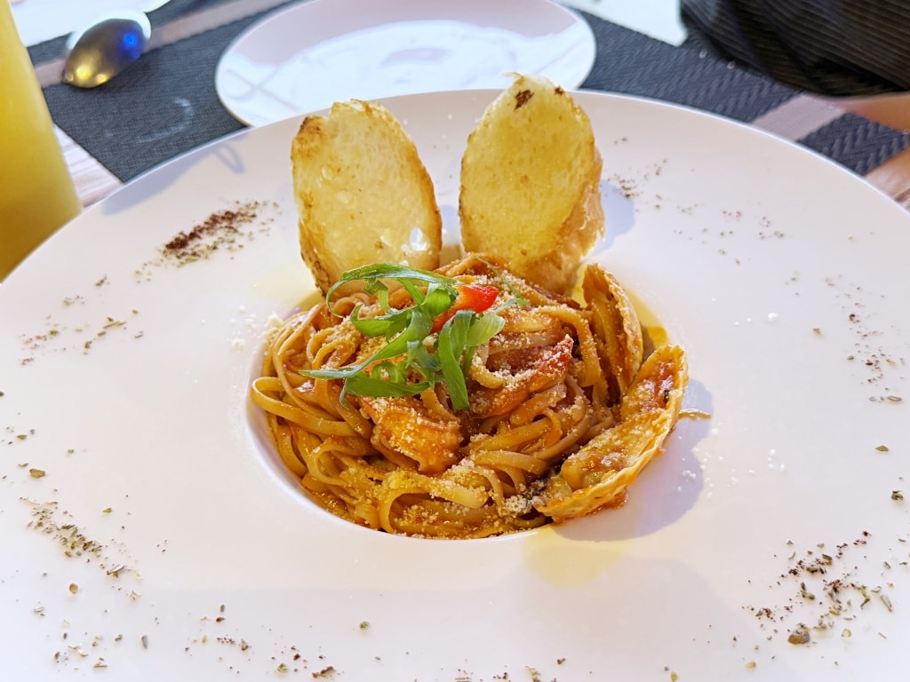 【菲律賓美食推薦】墨寶「One Piece Bistro」墨寶人氣義式餐廳推薦,氣氛超chill現場還有音樂表演! - 第7張圖