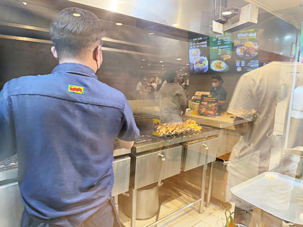 【菲律賓美食推薦】宿霧「Mang Inasal」菲律賓人氣燒烤連鎖餐廳,炭火現烤雞腿搭配白飯吃到飽超過癮! - 第2張圖
