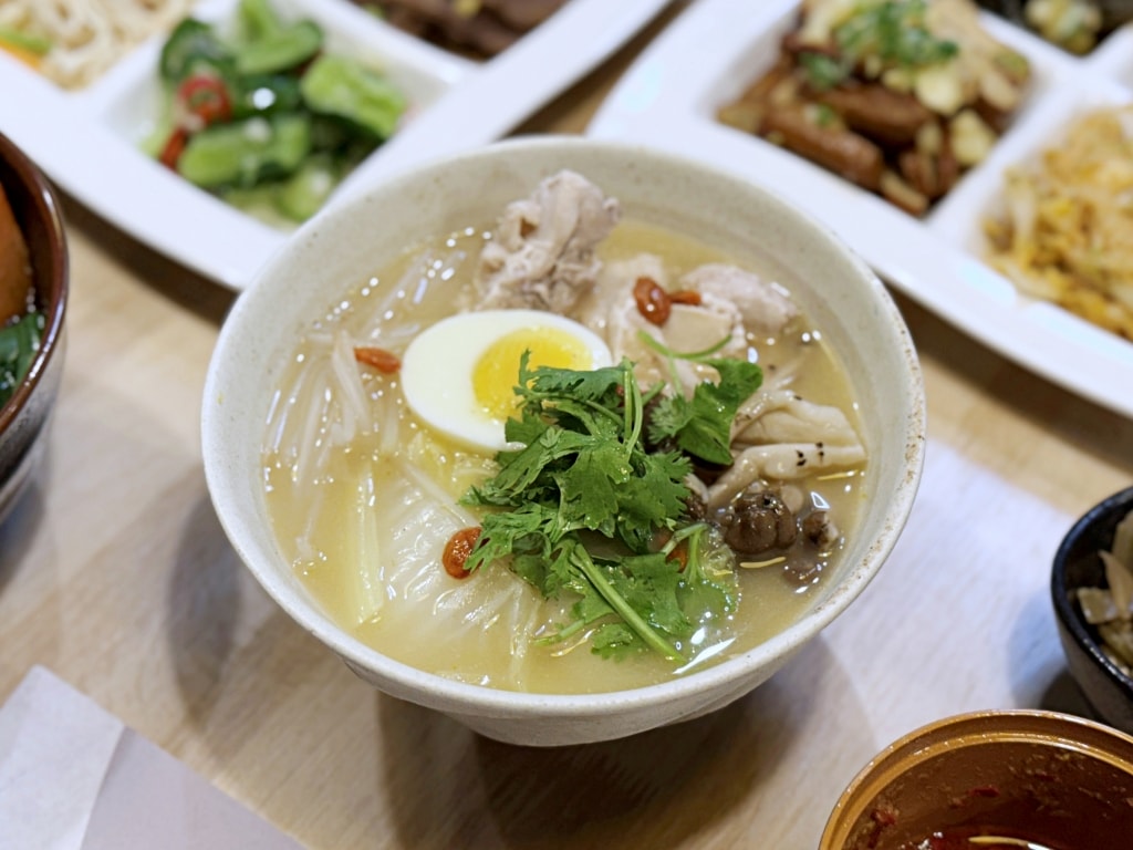 【美食】台北中山「MJ餐酒館(私廚)」行天宮商業午餐推薦,慢燉老母雞湯麵、秘傳老兵牛肉麵都好吃!(台北包場、場地租借) - 第30張圖