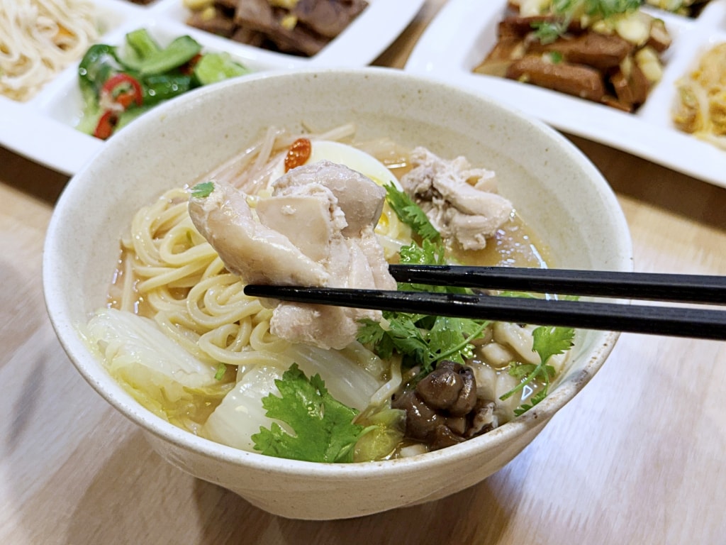 【美食】台北中山「MJ餐酒館(私廚)」行天宮商業午餐推薦,慢燉老母雞湯麵、秘傳老兵牛肉麵都好吃!(台北包場、場地租借) - 第33張圖