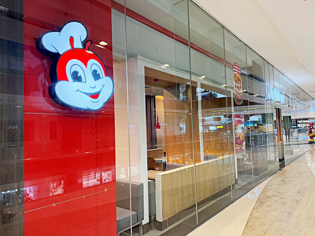 【菲律賓美食推薦】宿霧「Jollibee 快樂蜂」菲律賓超人氣速食餐廳,號稱菲律賓版麥當勞! - 第1張圖