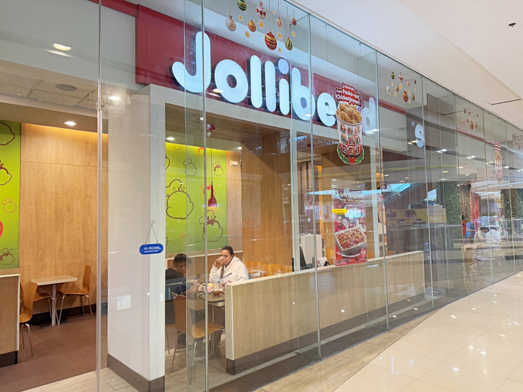 【菲律賓美食推薦】宿霧「Jollibee 快樂蜂」菲律賓超人氣速食餐廳,號稱菲律賓版麥當勞! - 第2張圖