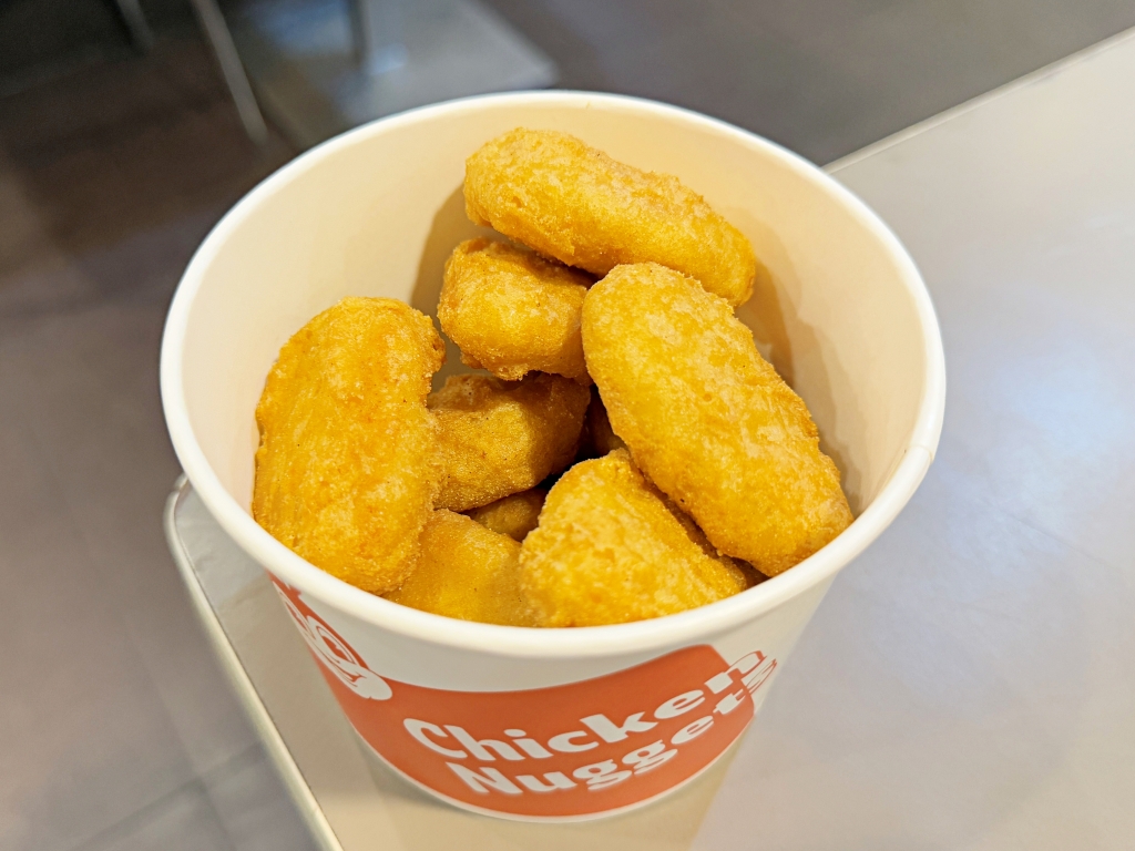 【菲律賓美食推薦】宿霧「Jollibee 快樂蜂」菲律賓超人氣速食餐廳,號稱菲律賓版麥當勞! - 第11張圖