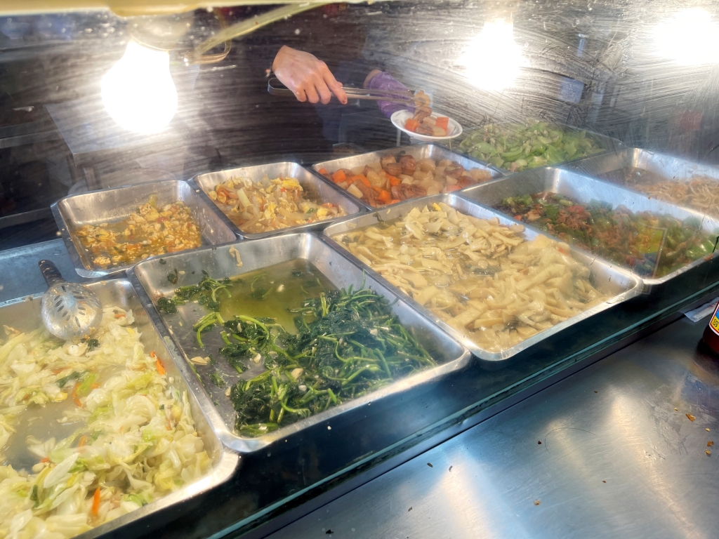 【美食】彰化花壇「阿宏豬腳爌肉專賣店」彰化超人氣爌肉飯,晚來真的會吃不到! - 第11張圖