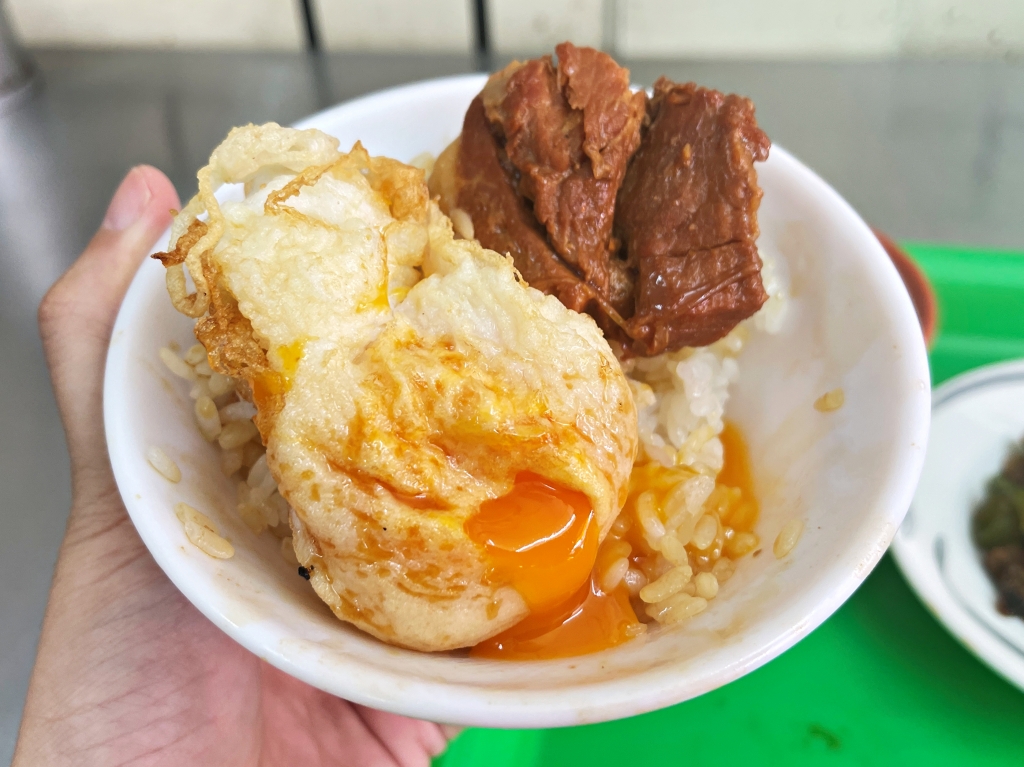 【美食】彰化花壇「阿宏豬腳爌肉專賣店」彰化超人氣爌肉飯,晚來真的會吃不到! - 第16張圖