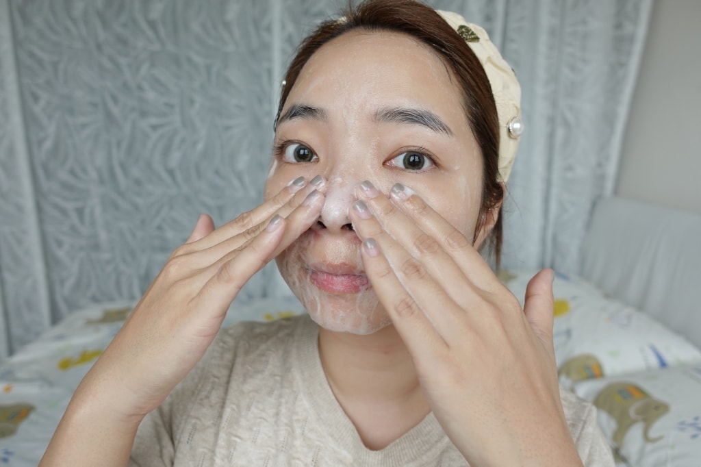 【保養】「蕊朋Reborn 洗臉不麻煩 保濕潔顏慕斯」綿密泡泡溫和清潔，洗後肌膚清爽不緊繃!