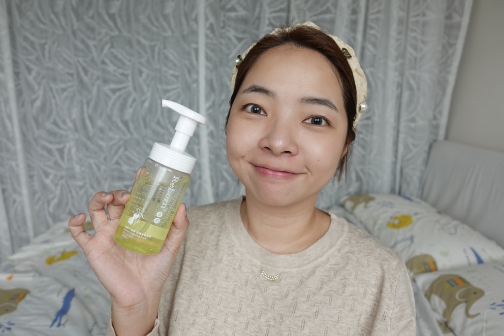 【保養】「蕊朋Reborn 洗臉不麻煩 保濕潔顏慕斯」綿密泡泡溫和清潔，洗後肌膚清爽不緊繃!