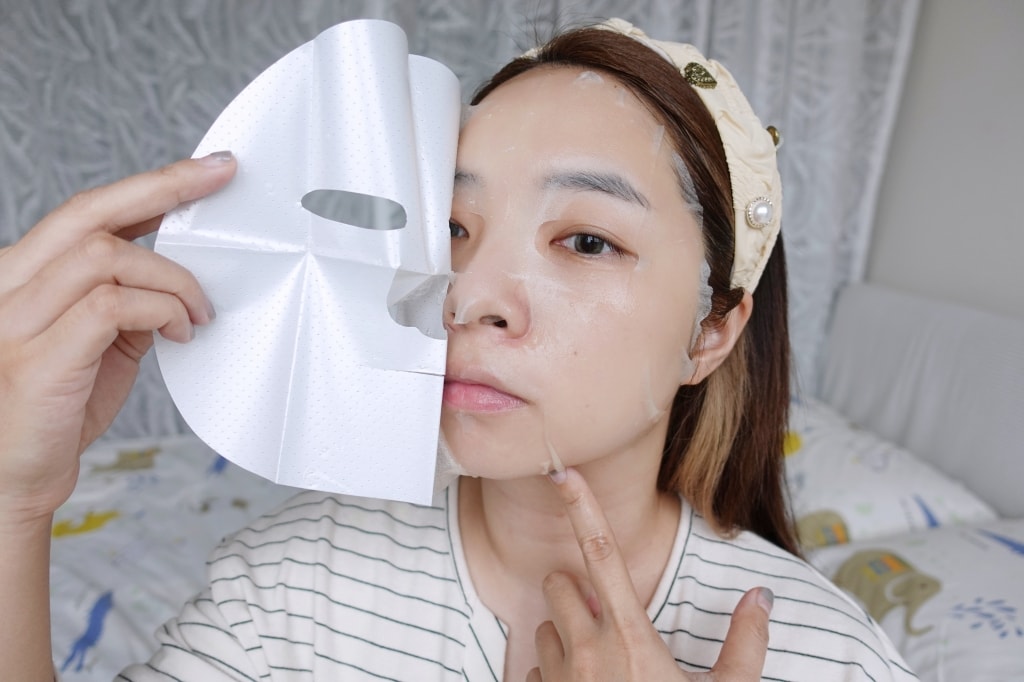 【保養】「HQ Essence 賦活煥膚天絲面膜」深層保濕急救面膜推薦，海洋膠原溫和修復肌膚，給你細緻好膚質!