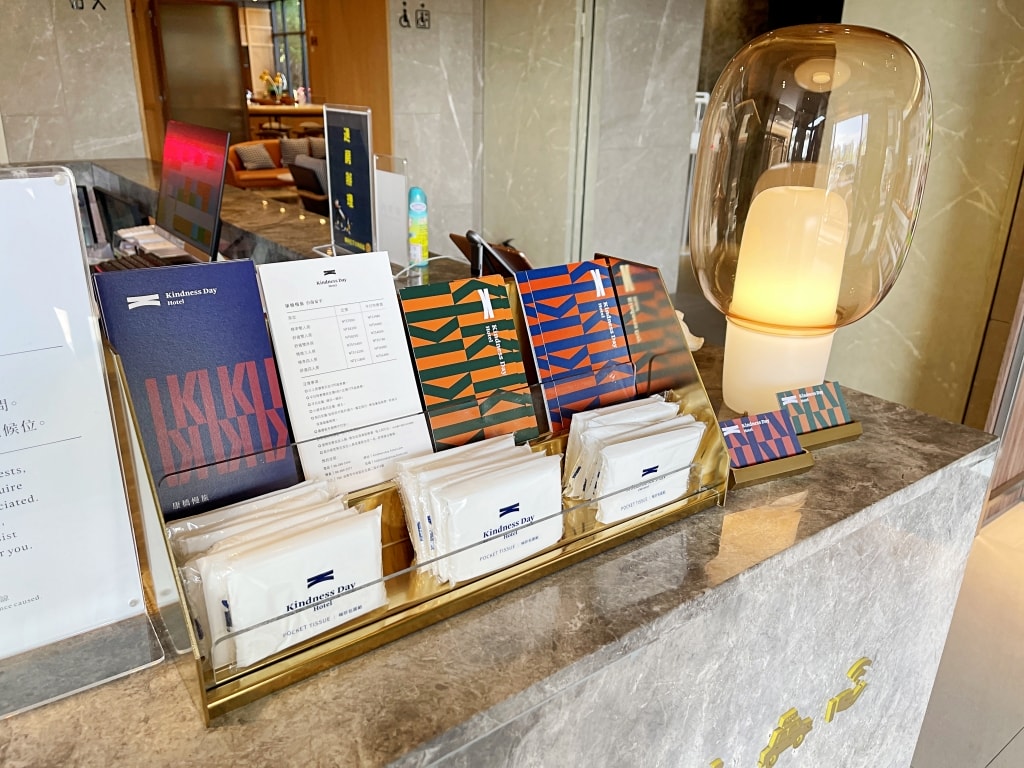 【住宿】台南中西區「康橋慢旅 (Kindness Day Hotel)」台南住宿推薦，免費宵夜零食吧CP值超高!