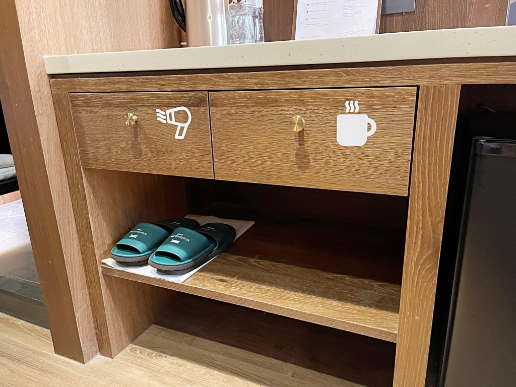 【住宿】台南中西區「康橋慢旅 (Kindness Day Hotel)」台南住宿推薦，免費宵夜零食吧CP值超高!