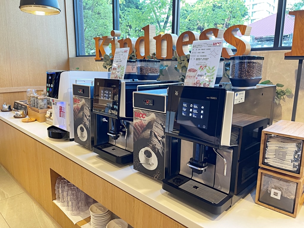 【住宿】台南中西區「康橋慢旅 (Kindness Day Hotel)」台南住宿推薦，免費宵夜零食吧CP值超高!