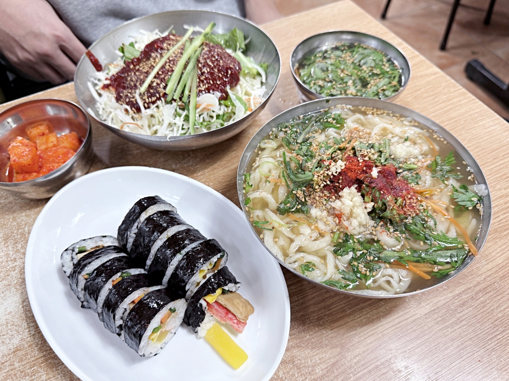 【釜山美食推薦】「機張手工切麵기장손칼국수」西面必吃刀削麵,當地人最愛的平價美食! - 第6張圖 【釜山美食推薦】「機張手工切麵기장손칼국수」西面必吃刀削麵,當地人最愛的平價美食!