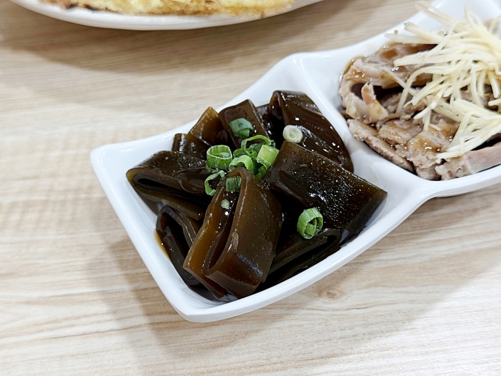 【美食】新北中和「中和米粉湯」永安市場美食推薦，在地人最愛宵夜美食!