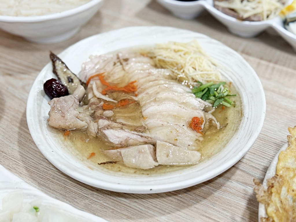 【美食】新北中和「中和米粉湯」永安市場美食推薦，在地人最愛宵夜美食!