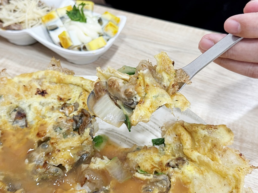 【美食】新北中和「中和米粉湯」永安市場美食推薦，在地人最愛宵夜美食!