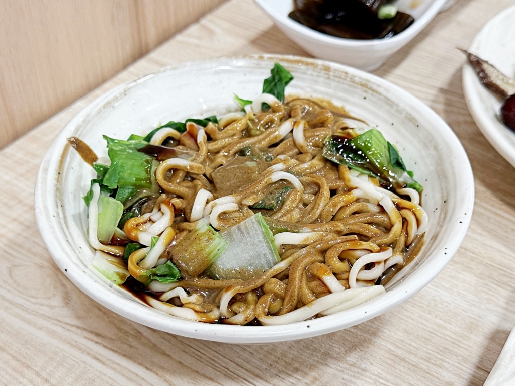 【美食】新北中和「中和米粉湯」永安市場美食推薦，在地人最愛宵夜美食!