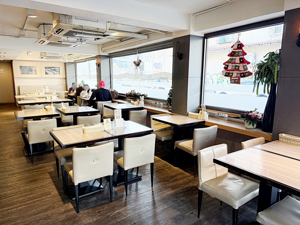 【美食】台北南港「Neverland Noodle Bar」南港牛肉麵推薦，細火慢熬湯頭甘醇美味!