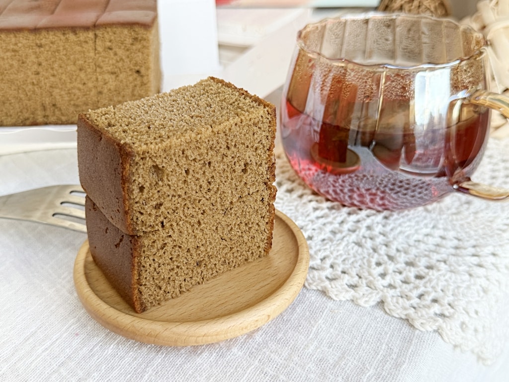 【美食】台中西屯「四月南風 伯爵茶卡斯提拉蛋糕」2026新春蛋糕禮盒開箱，正宗雙目糖長崎蛋糕香氣十足!