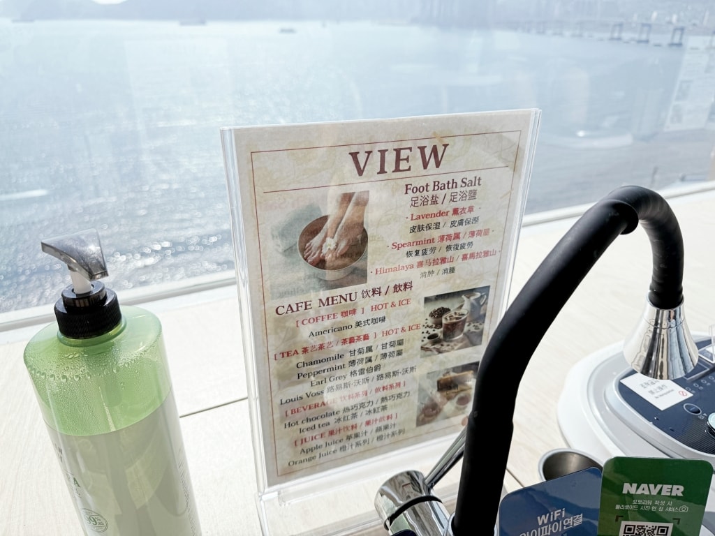 【釜山景點推薦】「Footbath Cafe View」白淺灘文化村熱門足浴咖啡廳，邊泡腳邊看海真的太chill了!