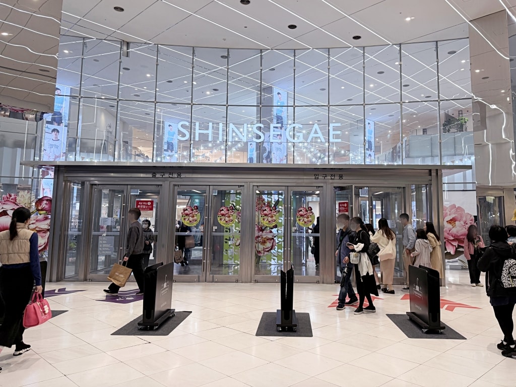 【釜山景點推薦】「新世界百貨公司 Centum City店」釜山潮牌、美妝、美食都在這，購物血拼一站買齊!(會員卡辦理分享)