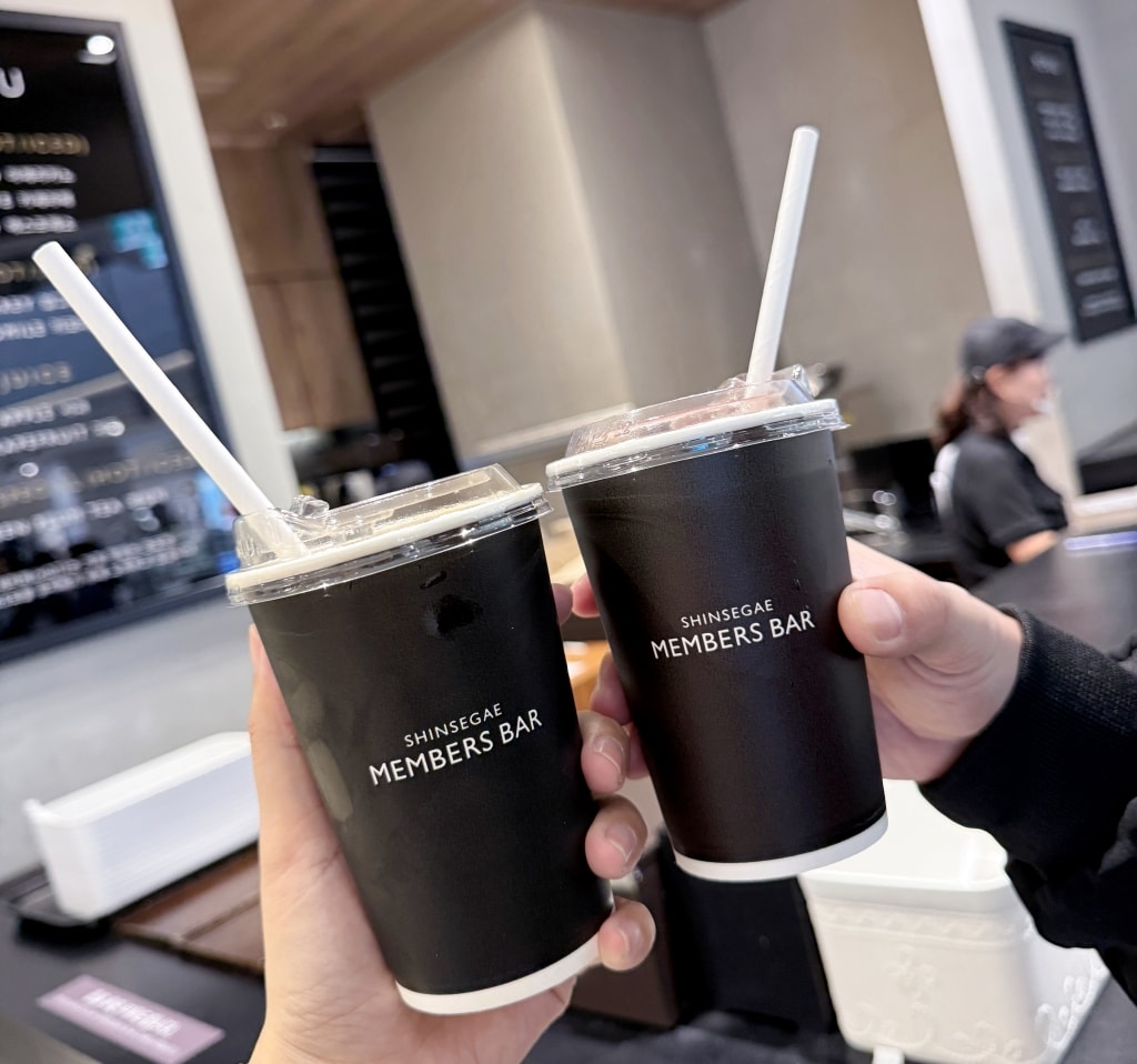【釜山景點推薦】「新世界百貨公司 Centum City店」釜山潮牌、美妝、美食都在這，購物血拼一站買齊!(會員卡辦理分享)