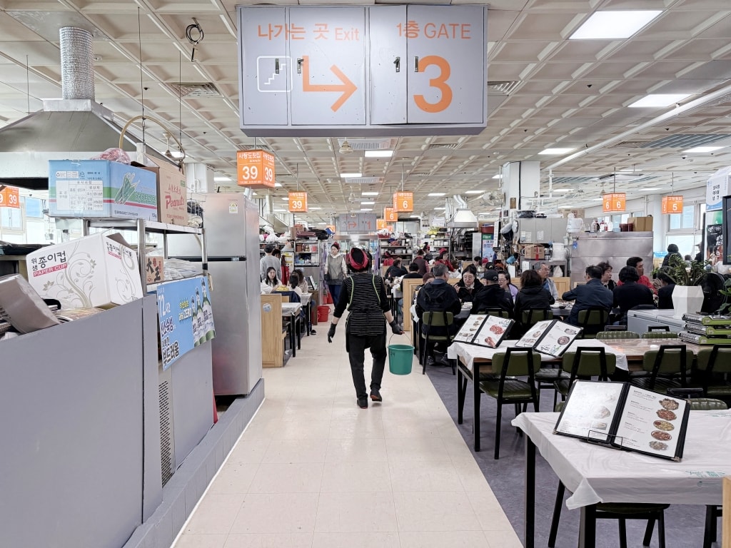 【釜山美食推薦】「札嘎其市場」韓國最大海鮮市場,現買現煮才夠新鮮! - 第13張圖 【釜山美食推薦】「札嘎其市場」韓國最大海鮮市場,現買現煮才夠新鮮!