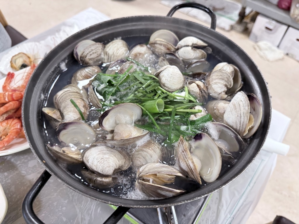 【釜山美食推薦】「札嘎其市場」韓國最大海鮮市場,現買現煮才夠新鮮! - 第28張圖 【釜山美食推薦】「札嘎其市場」韓國最大海鮮市場,現買現煮才夠新鮮!