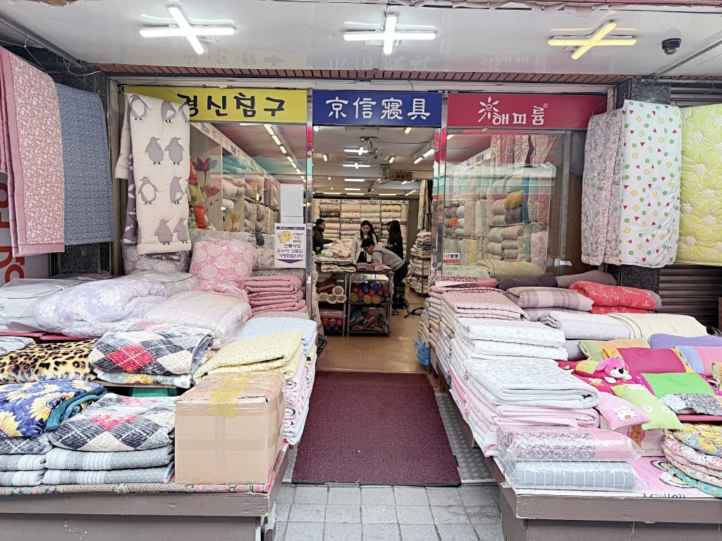 【釜山買棉被推薦】「京信寢具」優質服務中文溝通無障礙，專業真空包裝還能直接寄回台灣!