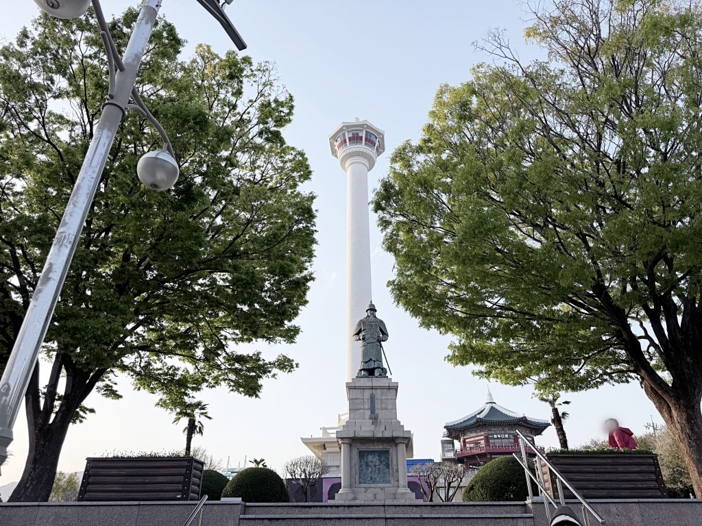 【釜山景點推薦】「釜山塔 Busan Tower」釜山必訪經典地標，360度高空無死角俯瞰釜山市景!