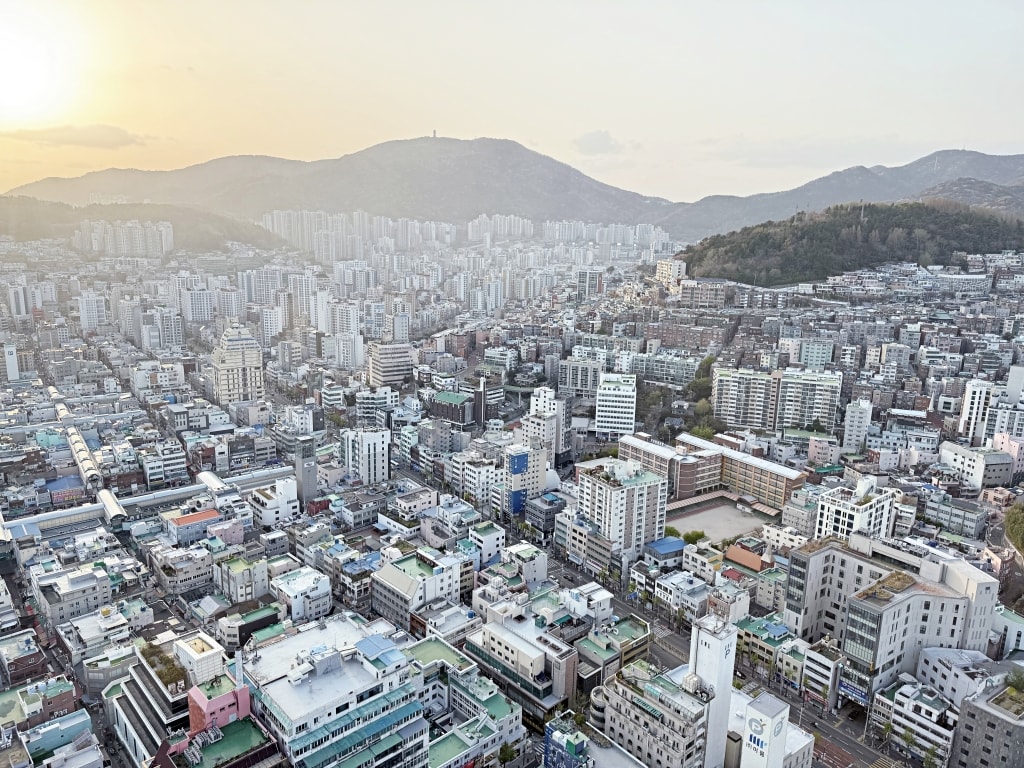 【釜山景點推薦】「釜山塔 Busan Tower」釜山必訪經典地標，360度高空無死角俯瞰釜山市景!