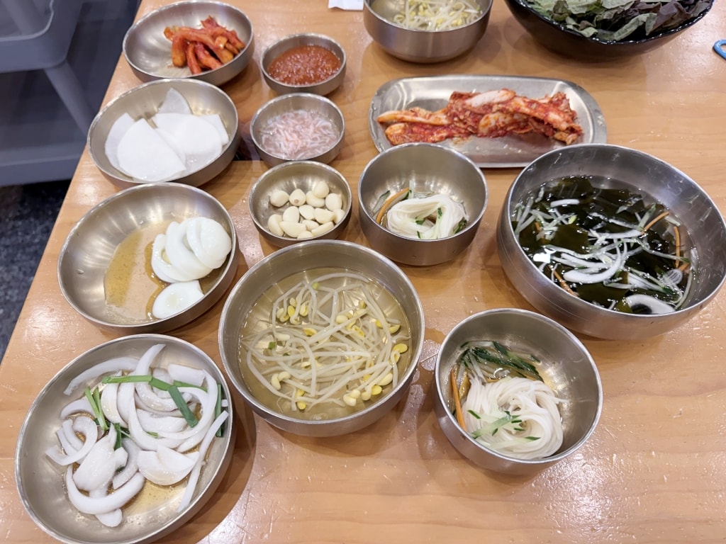 【釜山美食推薦】「釜山豬蹄膀/元祖釜山豬腳부산족발」富平洞豬腳街人氣老店,釜山限定涼拌豬腳清爽又美味! - 第6張圖 【釜山美食推薦】「釜山豬蹄膀/元祖釜山豬腳부산족발」富平洞豬腳街人氣老店,釜山限定涼拌豬腳清爽又美味!