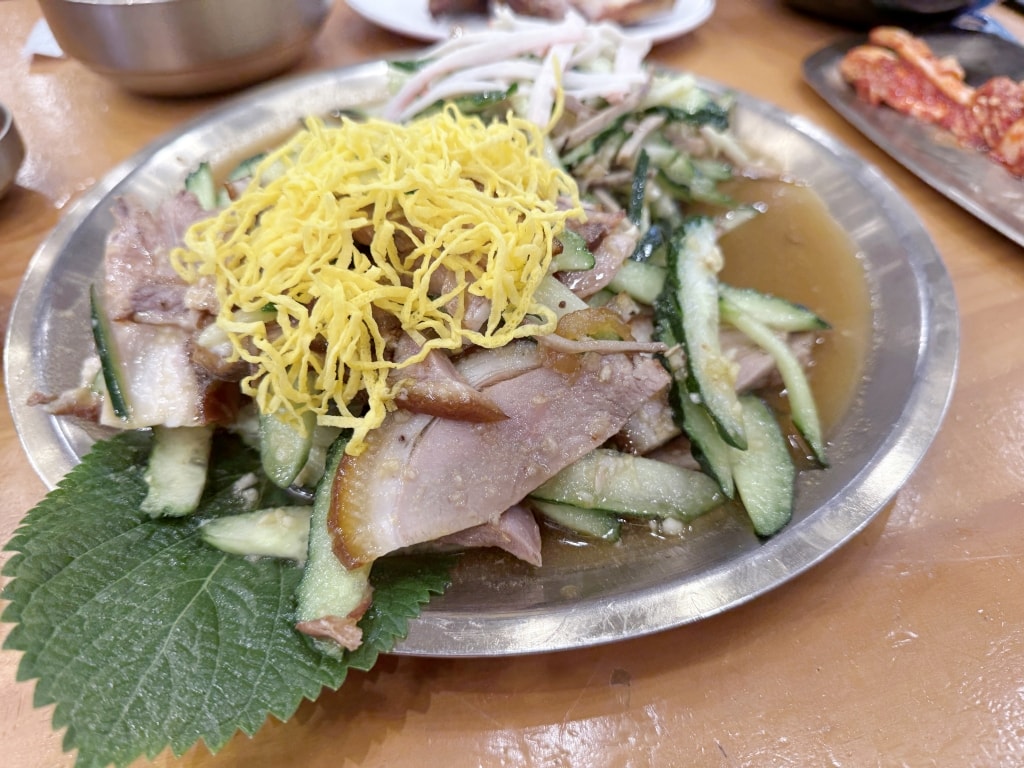 【釜山美食推薦】「釜山豬蹄膀/元祖釜山豬腳부산족발」富平洞豬腳街人氣老店,釜山限定涼拌豬腳清爽又美味! - 第8張圖 【釜山美食推薦】「釜山豬蹄膀/元祖釜山豬腳부산족발」富平洞豬腳街人氣老店,釜山限定涼拌豬腳清爽又美味!