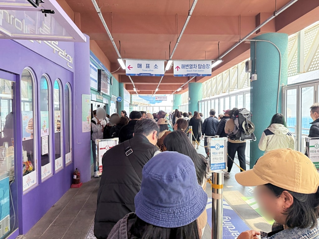 【釜山景點推薦】「海雲台藍線公園天空膠囊列車」海上繽紛小方塊,移動的觀海私人VIP包廂! - 第3張圖 【釜山景點推薦】「海雲台藍線公園天空膠囊列車」海上繽紛小方塊,移動的觀海私人VIP包廂!
