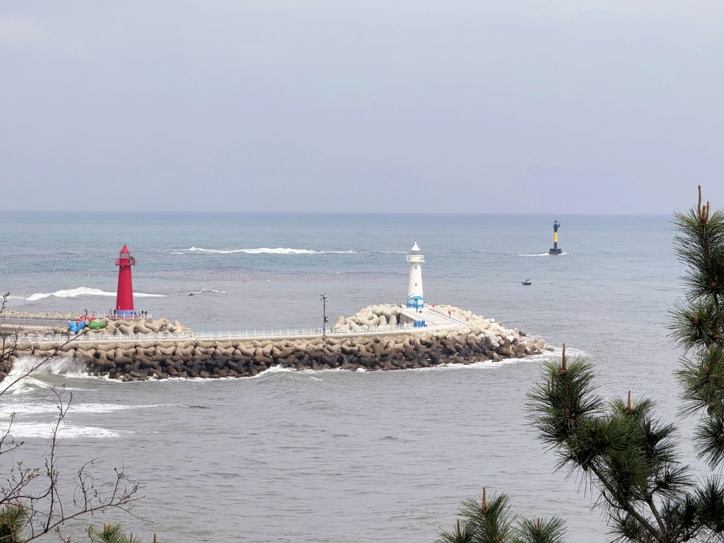 【釜山景點推薦】「海雲台藍線公園天空膠囊列車」海上繽紛小方塊,移動的觀海私人VIP包廂! - 第17張圖 【釜山景點推薦】「海雲台藍線公園天空膠囊列車」海上繽紛小方塊,移動的觀海私人VIP包廂!