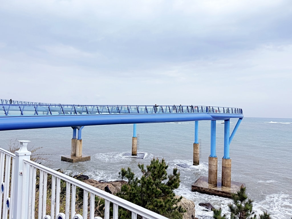 【釜山景點推薦】「海雲台綠色鐵路(Haeundae Green Railway)」青沙浦踏石觀景台、紅白雙子燈塔、海月展望台、迎月隧道多個景點一次滿足! - 第6張圖 【釜山景點推薦】「海雲台綠色鐵路(Haeundae Green Railway)」青沙浦踏石觀景台、紅白雙子燈塔、海月展望台、迎月隧道多個景點一次滿足!
