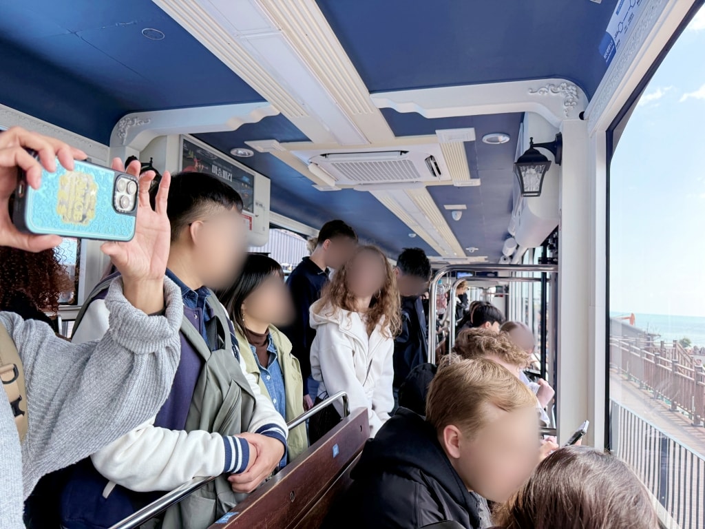 【釜山景點推薦】「海雲台藍線公園海岸列車」全面海座位車廂，絕美海景一覽無遺!