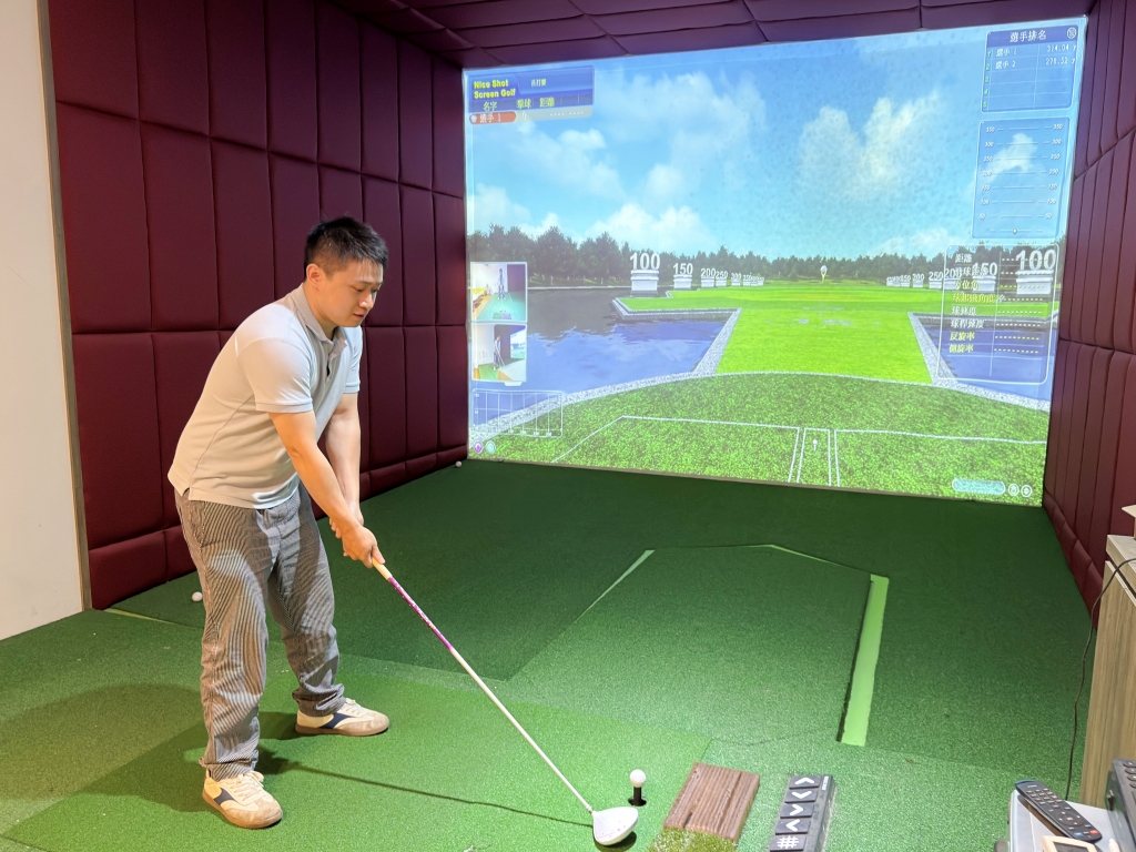 【美食】新竹湖口「JD CLUB 俱樂部」高爾夫球練習場x音樂酒吧跨界合作,想要小酌、聽歌、揮桿就來這裡! - 第8張圖 【美食】新竹湖口「JD CLUB 俱樂部」高爾夫球練習場x音樂酒吧跨界合作,想要小酌、聽歌、揮桿就來這裡!