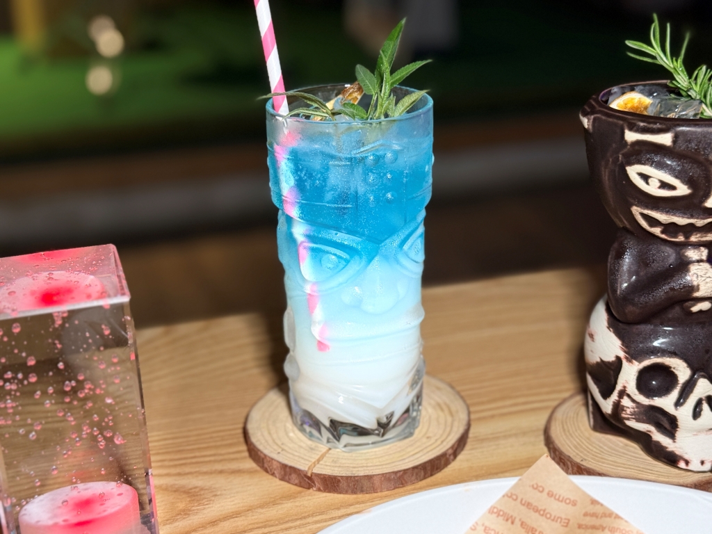 【美食】新竹湖口「JD CLUB 俱樂部」高爾夫球練習場x音樂酒吧跨界合作,想要小酌、聽歌、揮桿就來這裡! - 第20張圖 【美食】新竹湖口「JD CLUB 俱樂部」高爾夫球練習場x音樂酒吧跨界合作,想要小酌、聽歌、揮桿就來這裡!