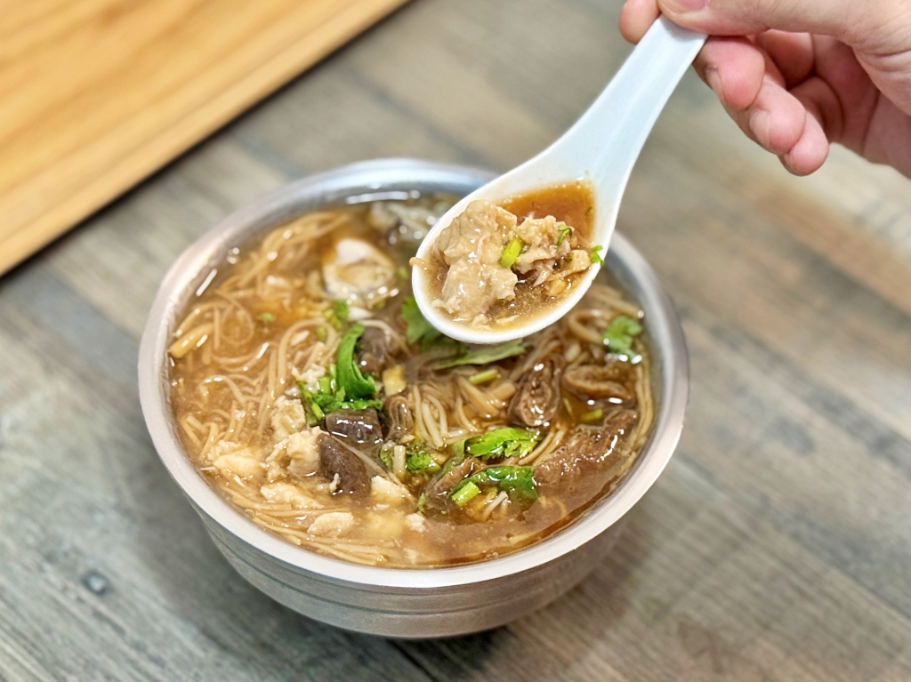 【美食】新北蘆洲「樂福麵線」蘆洲銅板小吃推薦,獨家蒜醬秘方香濃又涮嘴! - 第9張圖 【美食】新北蘆洲「樂福麵線」蘆洲銅板小吃推薦,獨家蒜醬秘方香濃又涮嘴!