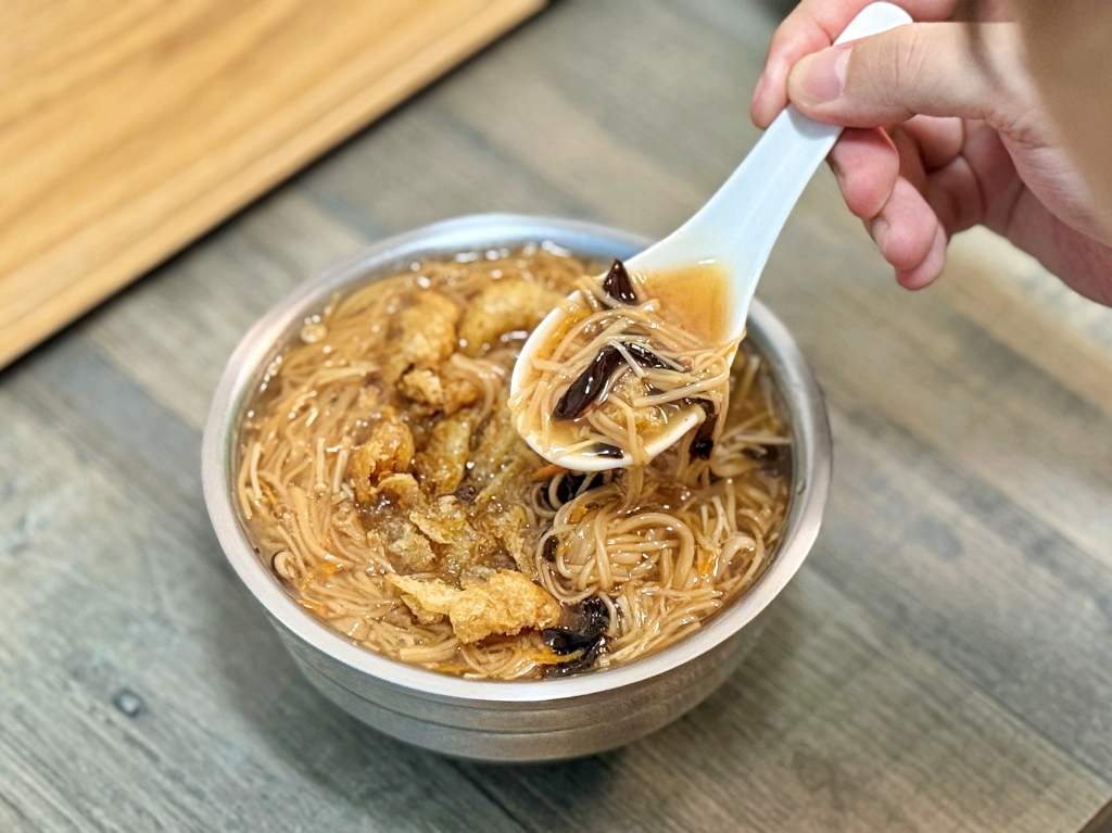 【美食】新北蘆洲「樂福麵線」蘆洲銅板小吃推薦,獨家蒜醬秘方香濃又涮嘴! - 第13張圖 【美食】新北蘆洲「樂福麵線」蘆洲銅板小吃推薦,獨家蒜醬秘方香濃又涮嘴!